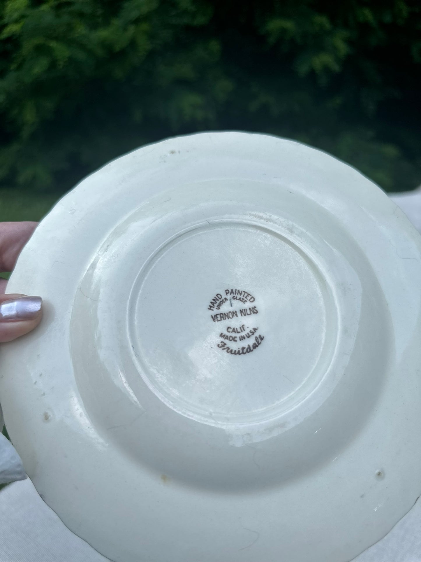 Vernon Kilns “Fruitdall” Hand-Painted Small Plate – California Pottery, 1930s–40s