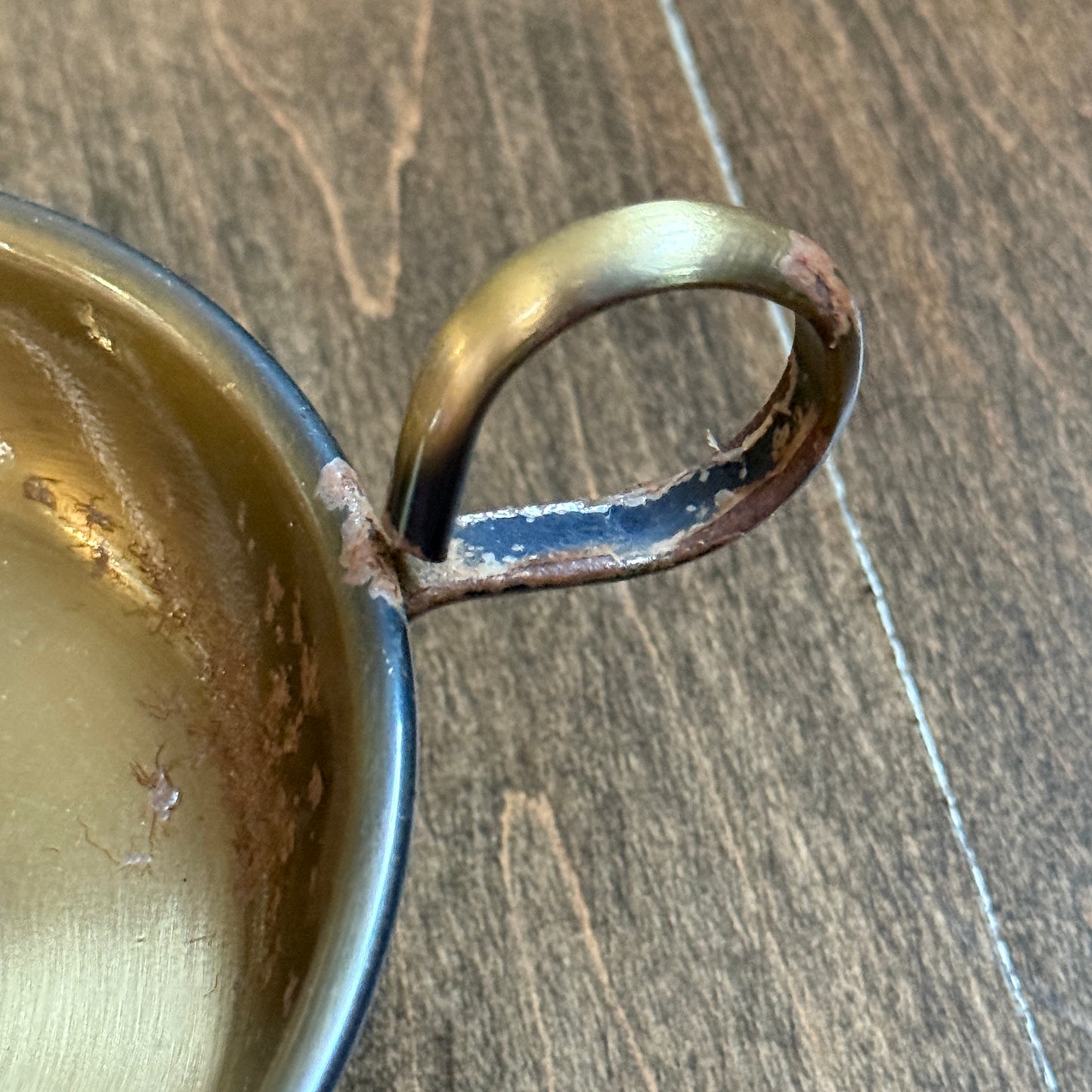 Vintage Chamberstick Candle Holder with Brass Finish | Loop Handle | Colonial-Style Taper Holder