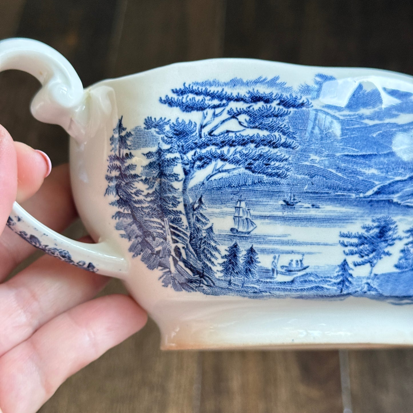 Liberty Blue Gravy Boat with Underplate | Historic Colonial Scenes | Staffordshire Transferware Made in England