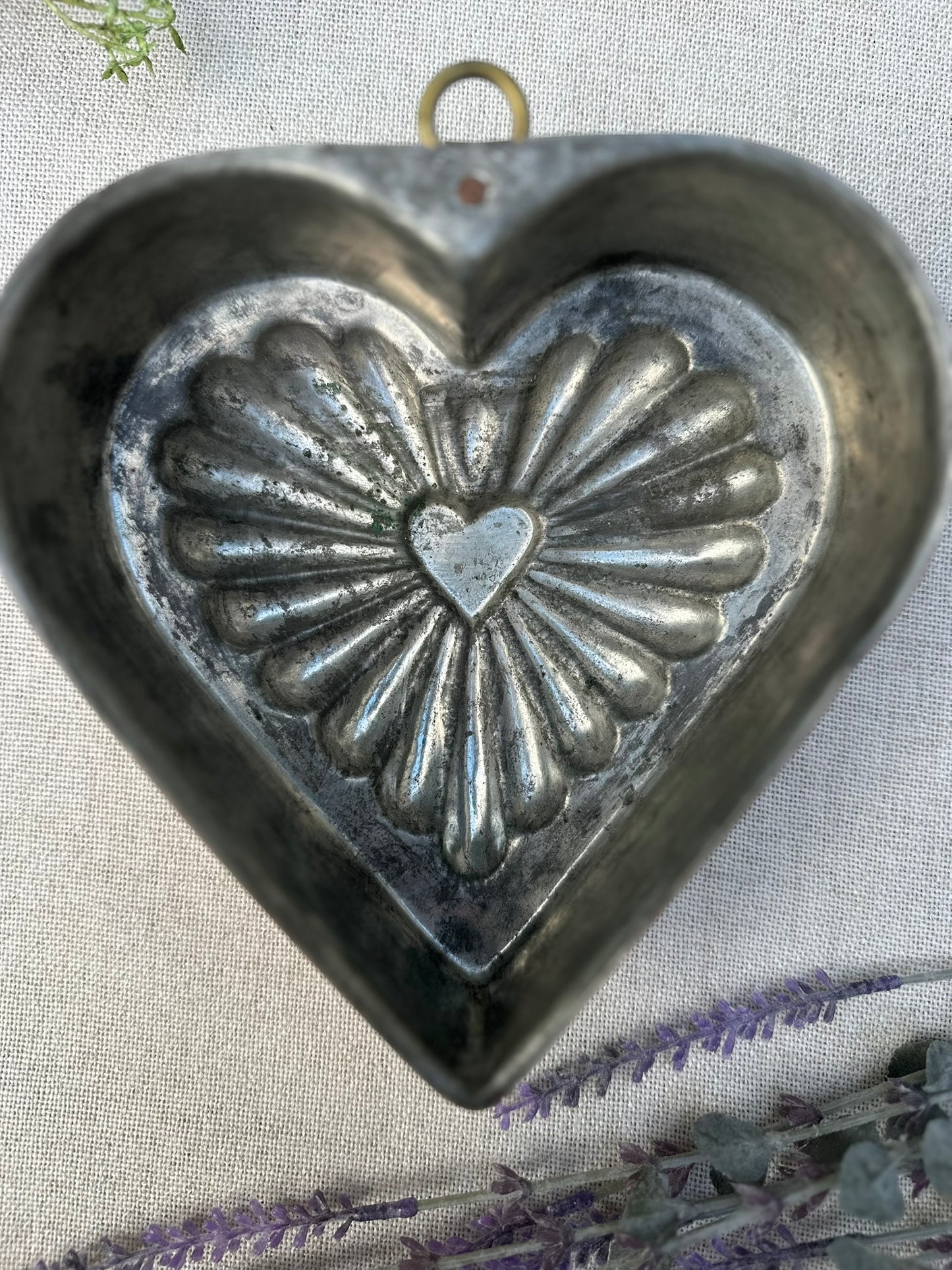 Vintage Copper Colored Heart Mold with Tin Lining | Scalloped Design with Center Heart