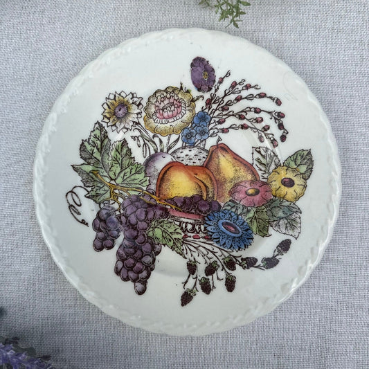 Vernon Kilns “Fruitdall” Hand-Painted Small Plate – California Pottery, 1930s–40s