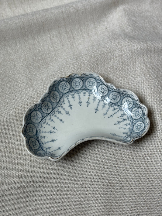 Antique John Maddock & Sons Bone Dish – Blue Transferware Floral Scroll – Royal Vitreous England